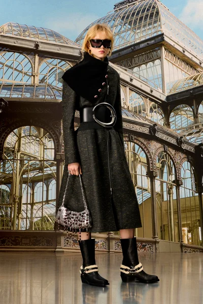 Look 19